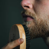Bartbürste aus Buchenholz und Wildschweinborsten